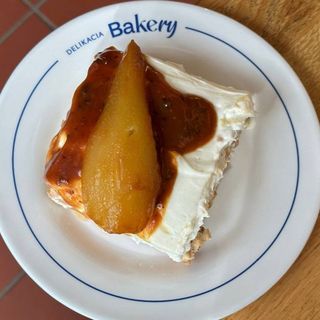 Сінабон груша-карамель-шишка