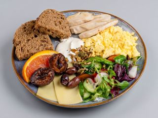 Сніданок конструктор з куркою