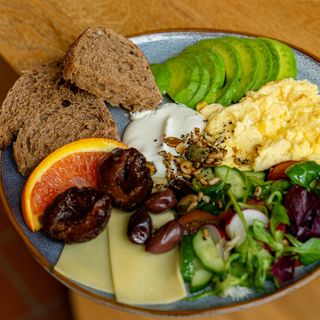 Сніданок конструктор з авокадо