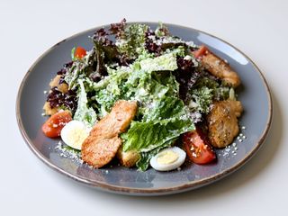 Салат "Цезар" с курячим філе (270гр)