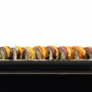 Рол 3в1 тунець-вугор-лосось