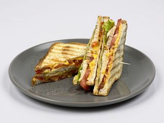 Сендвіч з шинкою (180г)