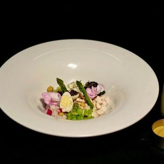 Освіжаюча окрошка з аспарагусом