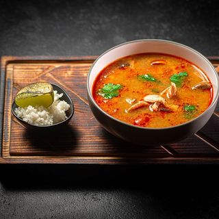 Том Ям з куркою 