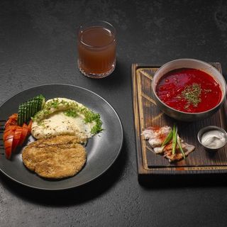 Шніцель з курки+Пюре+Борщ