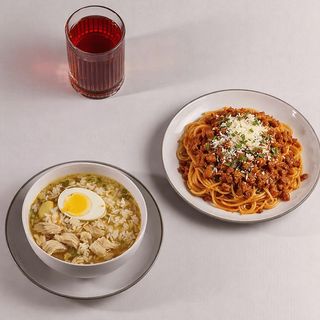 Паста Болоньєзе+Курячий Бульон з рисом та яйцем