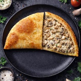 Чебурек з начинкою жульєн