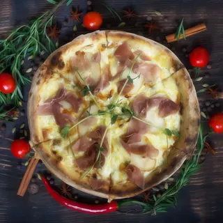 Прошуто з грушею (40 см, 700 г)