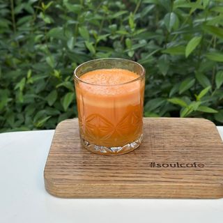Свіжовижатий сік моркви (250мл)