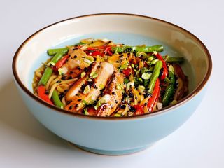 Локшина удон з куркою (290г)