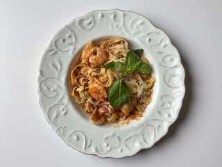 Томатна паста з креветками