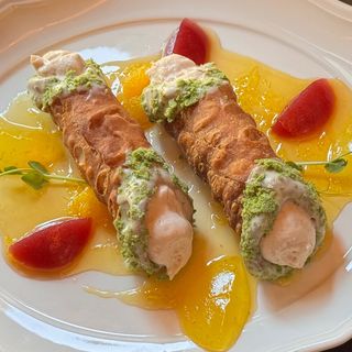 Трубочки Каноллі