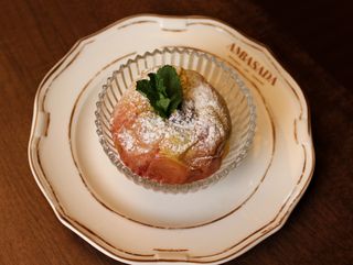 Яблуко печене з медом та горіхами