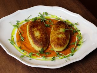 Картопляні зрази з тушковашою капустою