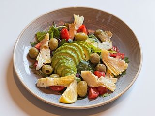 Салат з артишоками