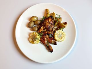 Дієтичне курча кукле зернового відкорму