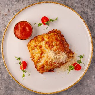 Лазанья з соусом болоньєзе 