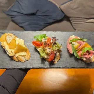 АСОРТІ БРУСКЕТ