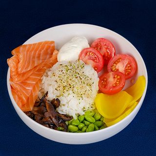 Боул з норвезьким лососем слабосолоний  (310г)