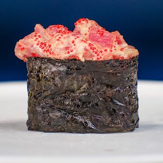 Гункани з тунцем Єллоуфін (80г)