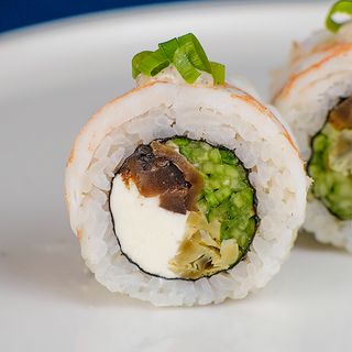 Рол із креветкою та трюфельним соусом (360гр)