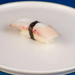 Суші з кальмаром (80г)