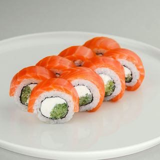 Філадельфія в лососі з копченим сиром (315г)