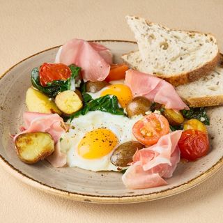 Іспанський сніданок з хамоном