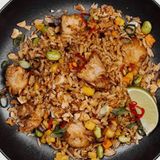 Рис смажений з  м'ясом курки  та овочами  350г