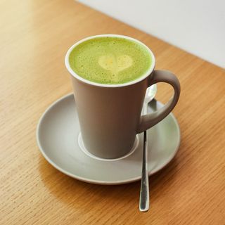 Матча Лате на апельсиновому фреші (300 ml)