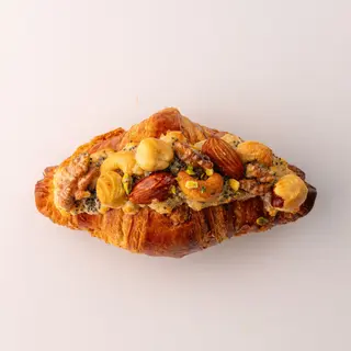 Горіховий круасан 140г