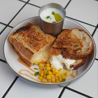 Супер Cheesy sandwich