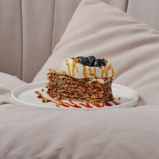 Вафельний торт з фундуком