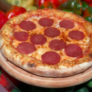 Піца "Салямі" (420 г)