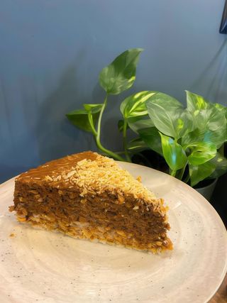 Торт вафельний