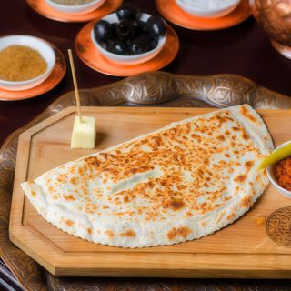 Янтих з вишнєю (1шт)