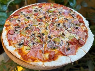 Піца Мисливська