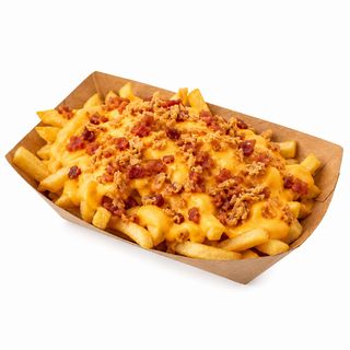 Картопля фрі з сирним сусом та беконом