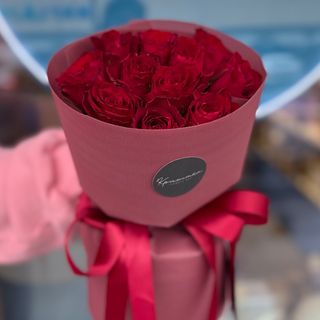 Троянди сорту Мадам Ред 11шт