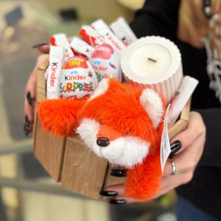 Солодкий подарунок з лисичкою