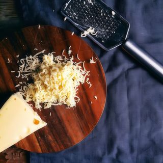 Сир моцарела  (  Як додаток в середину папіні  )