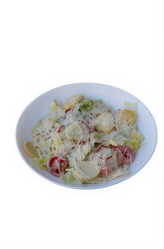 Цезарь з Куркою та Беконом