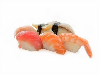 №552 Уме 6 суші (198g)