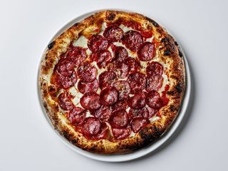 Піца Салямі