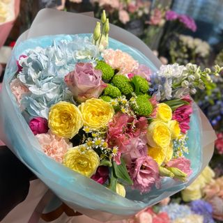 Букет квітів «Весняний мікс»