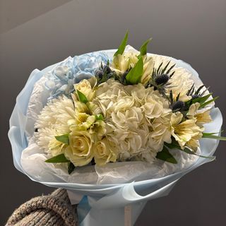 Букет квітів «Блакить»