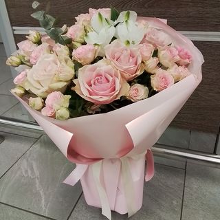 Букет квітів "Rose"