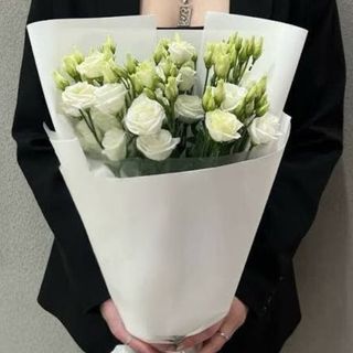 Букет із 5 білих еустом