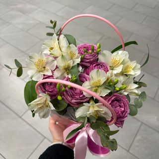 Кошик квітів «Поезія»