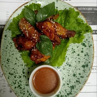 Курячі крильця в гірчично-медовому соусі